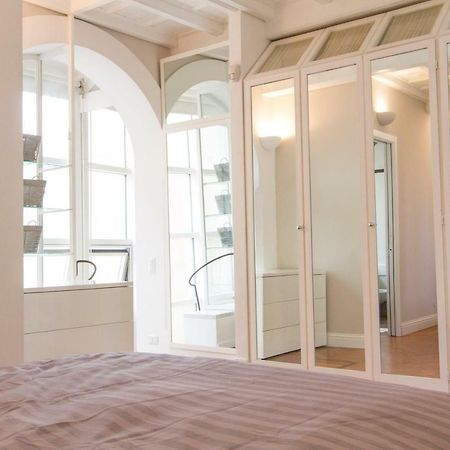 Elegante E Completamente Arredato Apt In Duomo Milánó Kültér fotó