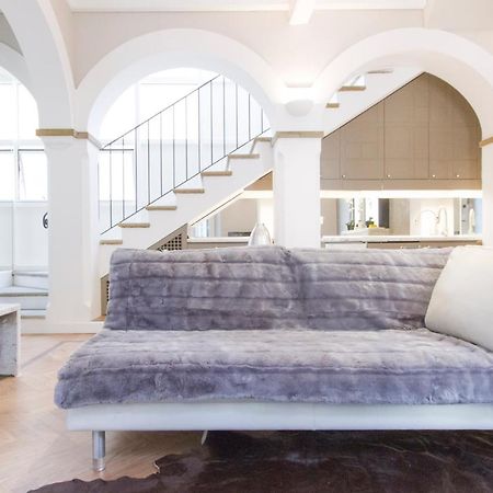 Elegante E Completamente Arredato Apt In Duomo Milánó Kültér fotó